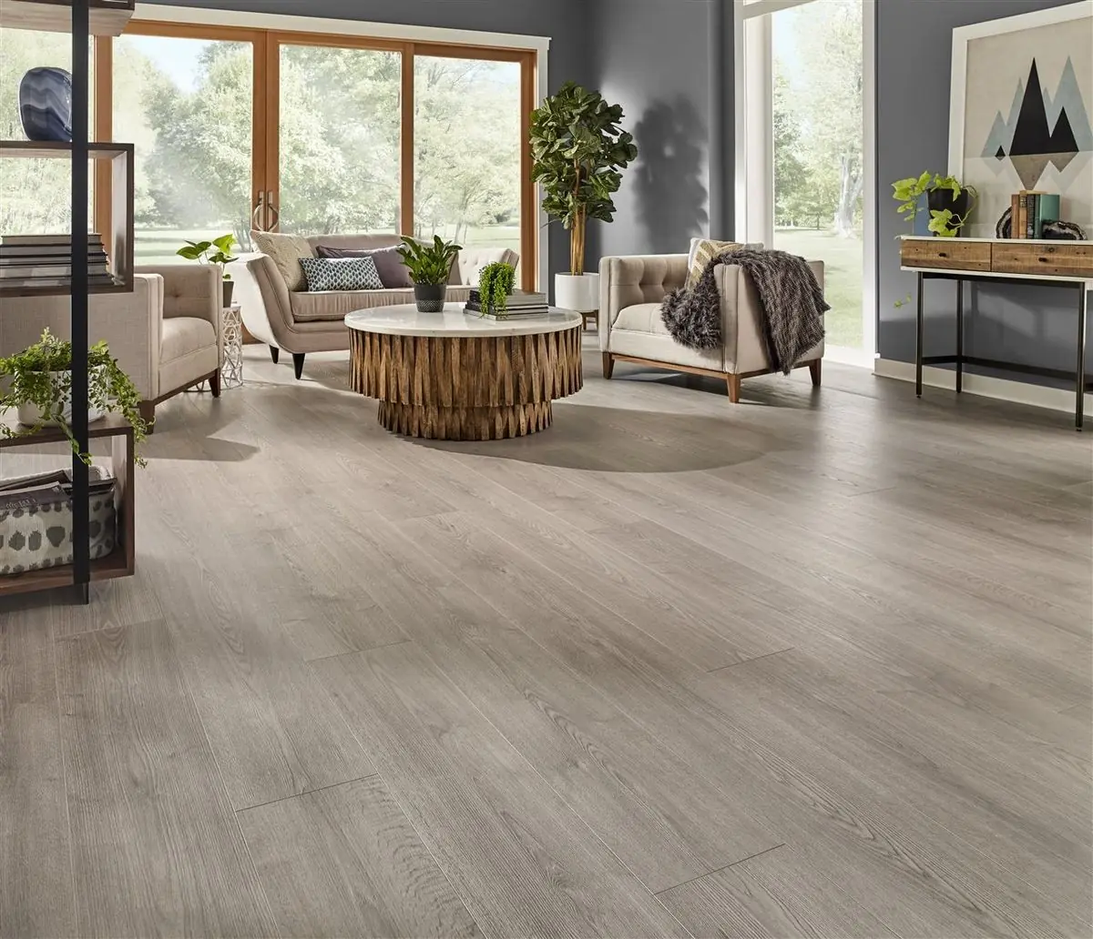 NHỰA ỐP TƯỜNG ỐP TRẦN MINH TUẤN